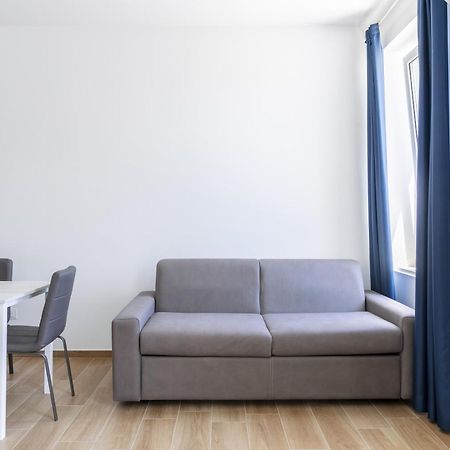 Residence Torvaianica Extérieur photo